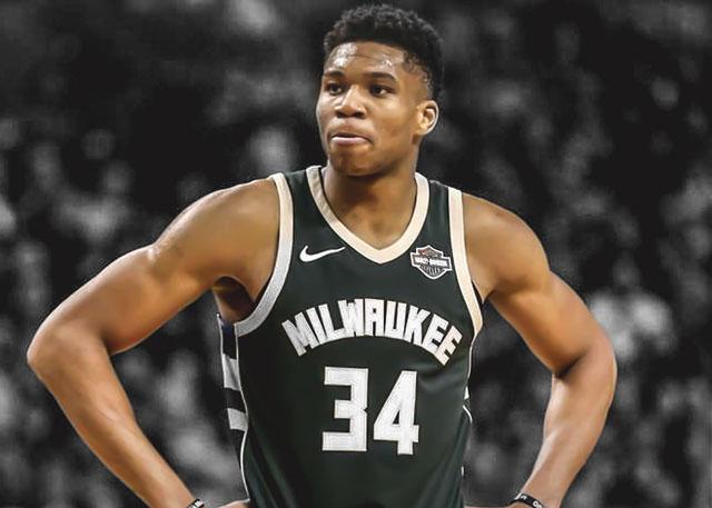 库里在牵制 库里在牵制