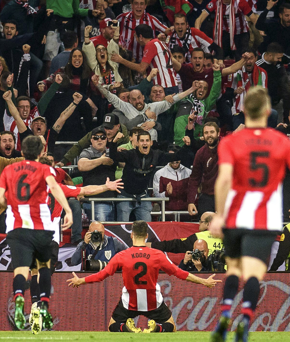 他们期望更 他们期望更